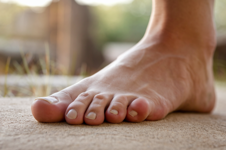 pied-humain-deuxieme-orteil-nature